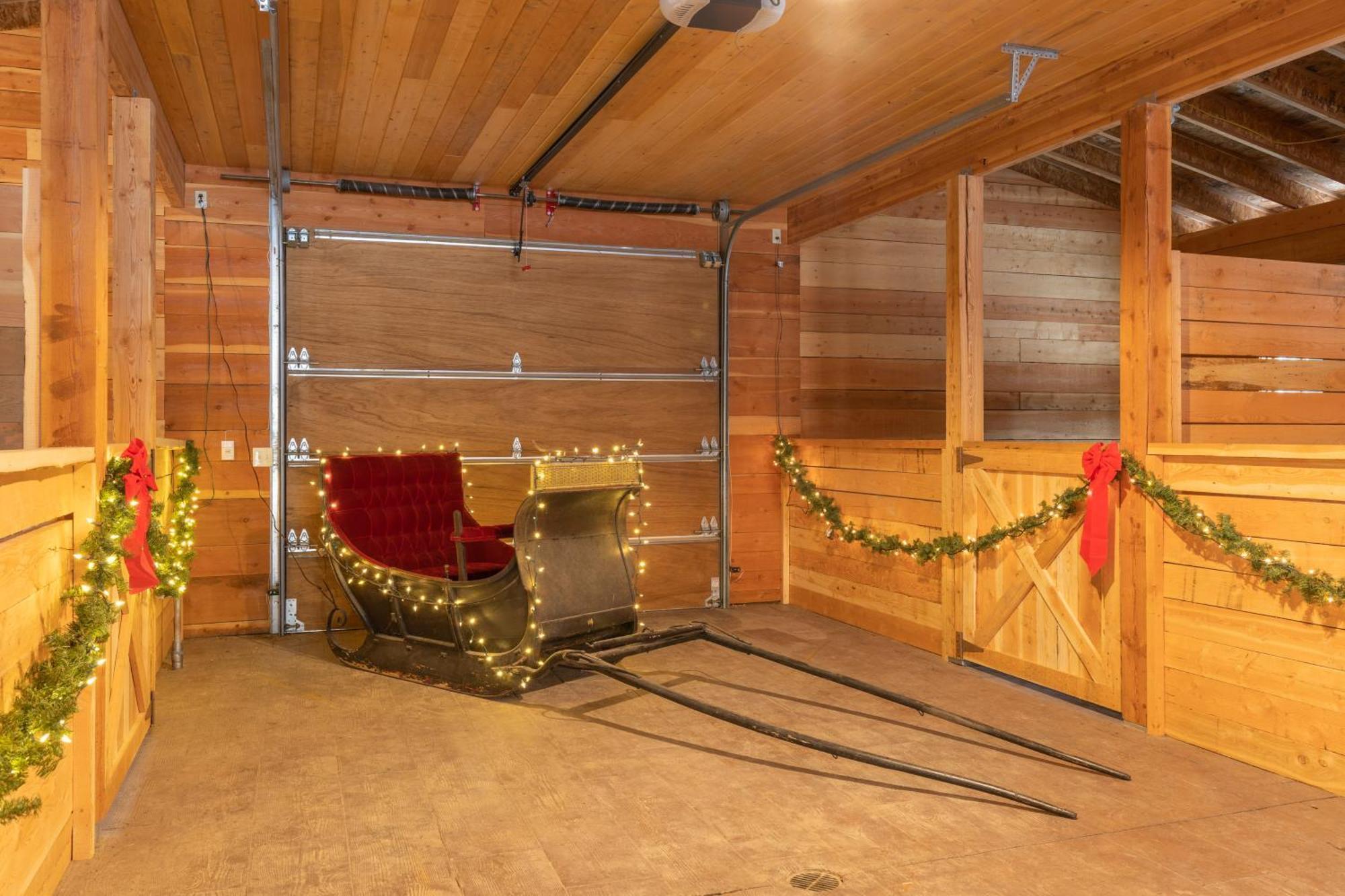 The Stalls At Whitefish Bagian luar foto